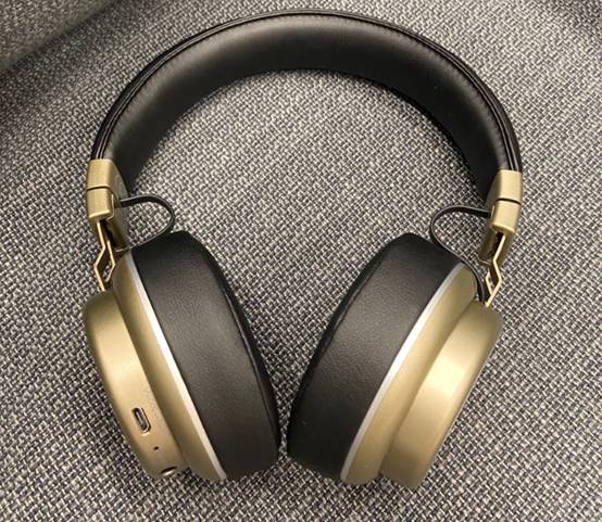 HIK D1 超越性价比之争，以专业实力重新定义平价蓝牙耳机